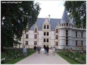 Façades richement ornées du Château d'Azay-le-Rideau