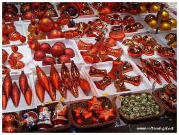 Ambiance festive du marché de l'artisanat