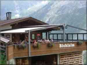 Randonnée dans les Alpes du Tyrol - Vue panoramique depuis le mont Zugspitze