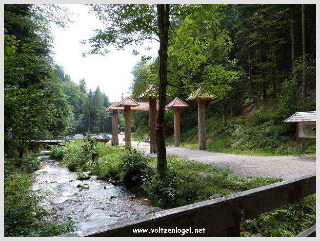 Cascade d'Allerheiligen: Beauté naturelle et histoire ancienne en harmonie.