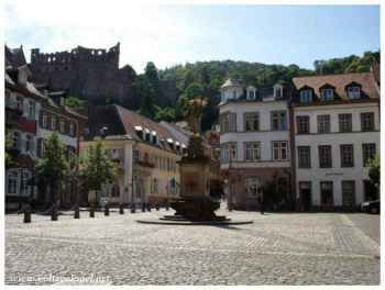 Intérieur de l'Hôtel Zum Ritter St. Georg montrant son ambiance historique
