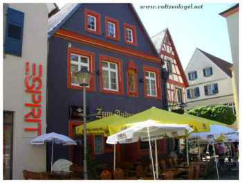 Offenbourg historique : Ruelles pittoresques, délices traditionnels