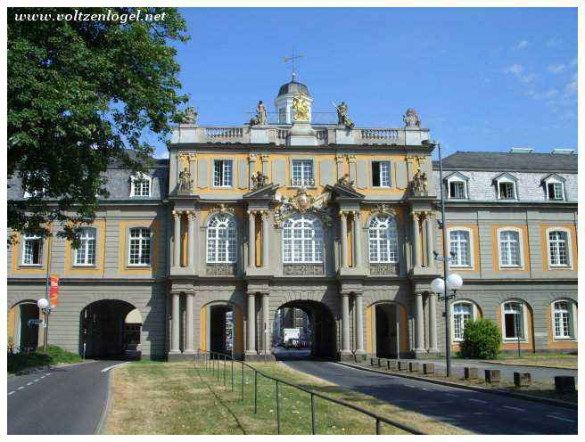 Rues commerçantes de Bonn, entre modernité et tradition