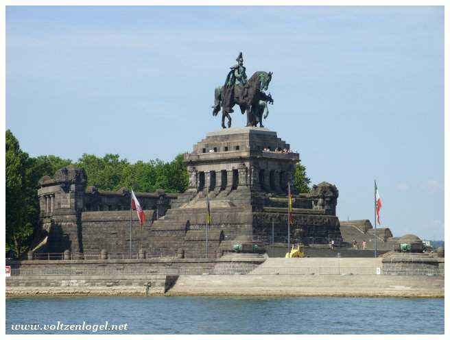 Vue spectaculaire depuis le Deutsches Eck