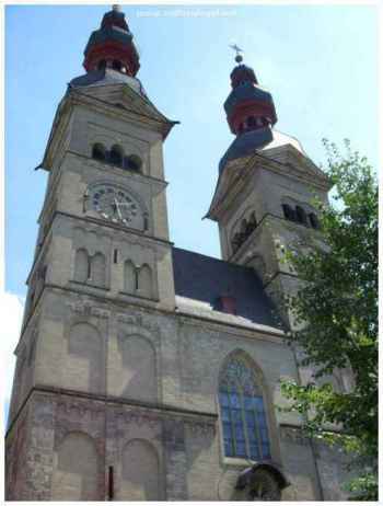 Église St-Florin : architecture ancienne fascinante