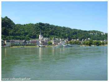 Attractions touristiques : musées et villages médiévaux