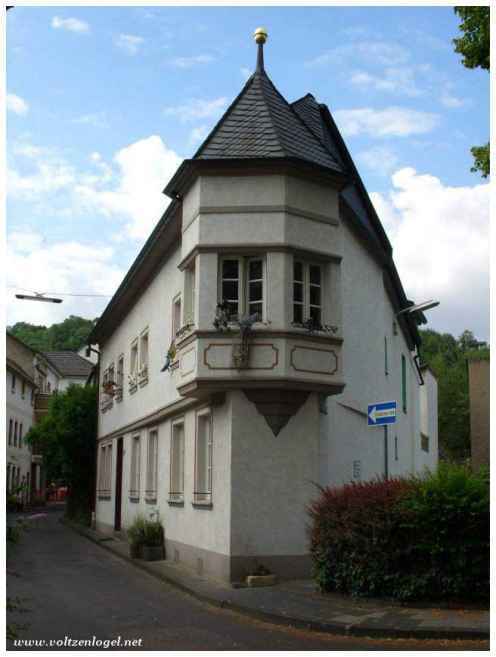Paysages enchanteurs de la vallée du Rhin.