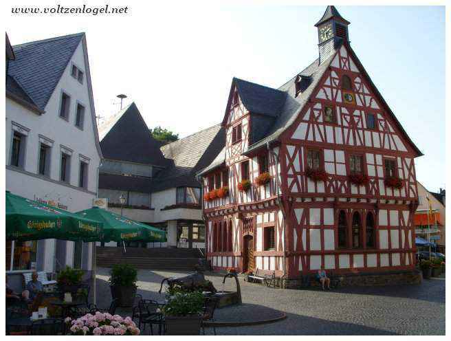 Charme médiéval de Rhens en Allemagne.