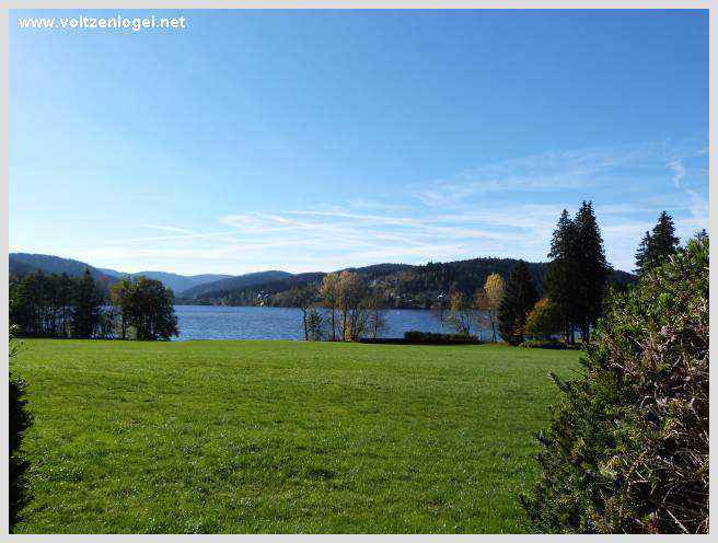 Le Titisee est un lac de la Forêt-Noire dans le land de Bade-Wurtemberg