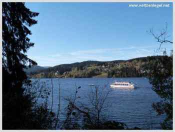 Titisee-Neustadt, lac Titisee en Forêt-Noire, Land de Bade-Wurtemberg