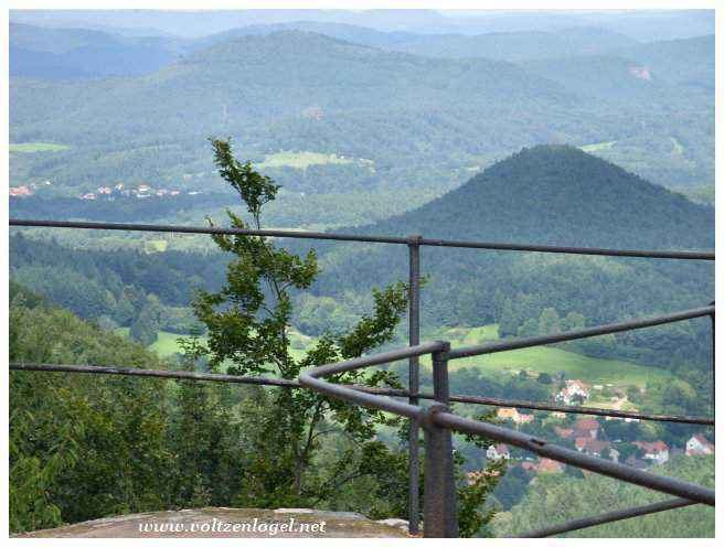 Château de Fleckenstein, Alsace, histoire, architecture médiévale