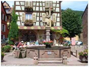 La ville de Kaysersberg en Alsace. Visite de la cité médiévale alsacienne