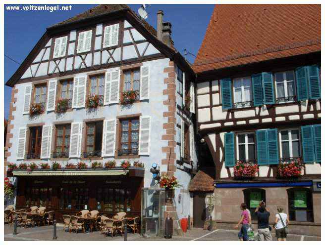 Château médiéval dominant les vignobles de Ribeauvillé en Alsace.
