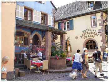 Restaurant Du Cerf au coeur de Riquewihr dans le Haut-Rhin