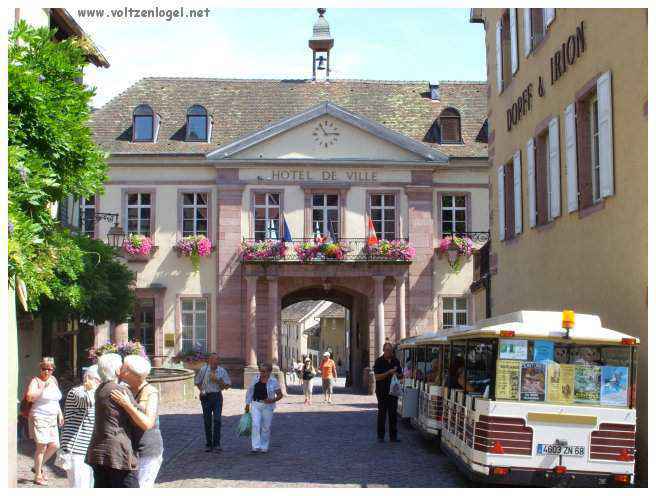 L'hôtel de ville de Riquewihr situé dans le Haut-Rhin