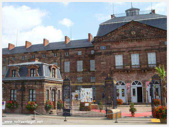 Château des Rohan dominant le canal de la Marne au Rhin à Saverne