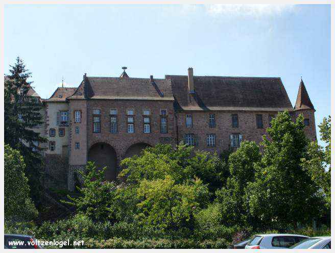 Le majestueux Château des Rohan et son immense façade néoclassique