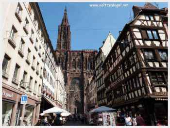 La cathédrale Notre-Dame de Strasbourg en région Grand Est en France