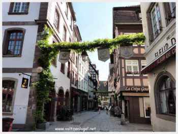 Explorez l'âme de Strasbourg de la rue des Francs-Bourgeois au Faubourg National