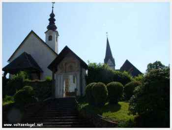 Église Ancienne: Vue Sur Lac Wörthersee
