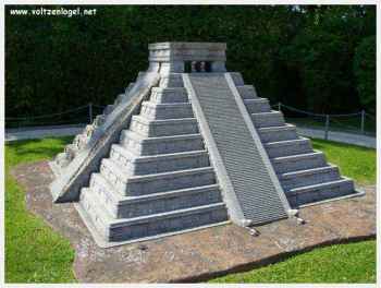 Klagenfurt Minimundus, La Pyramide El Castillo à Chichén Itzá, le petit monde du Wörthersee
