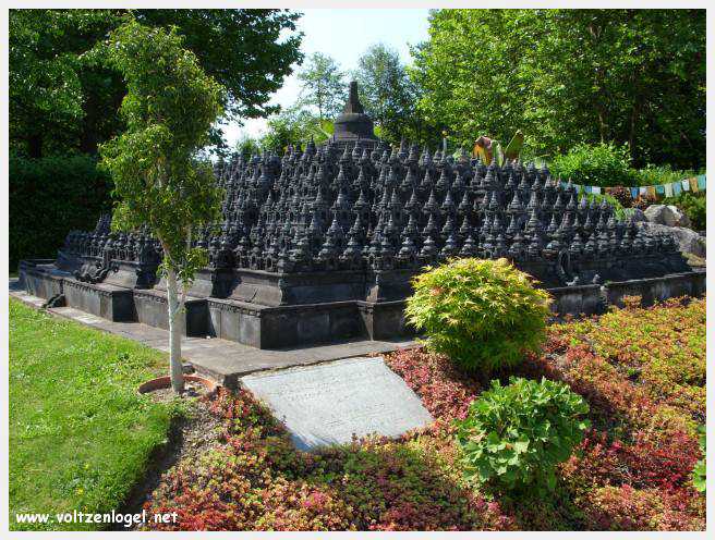 Klagenfurt Minimundus, le Temple Borobudur de Magelang en Indonesie