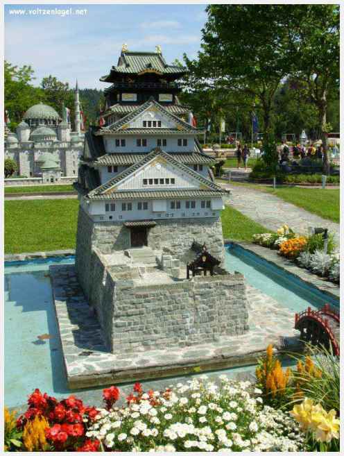 Klagenfurt Monuments Miniatures. Au Japon le château d'Osaka un symbole de la ville