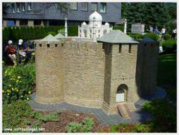 Klagenfurt Monuments Miniatures. La Forteresse de Soroca en Moldavie