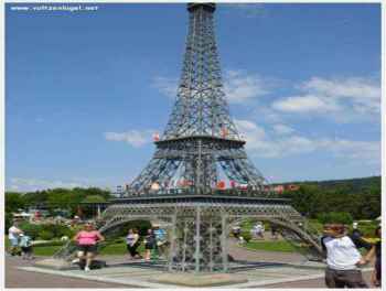 Klagenfurt Monuments Miniatures. La tour Eiffel à Paris en France