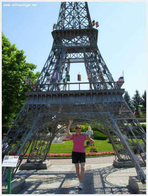 Klagenfurt Minimundus Europa-Park. La tour Eiffel à Paris en France