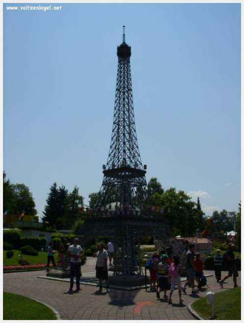 Klagenfurt Monuments Miniatures. La tour Eiffel à Paris en France