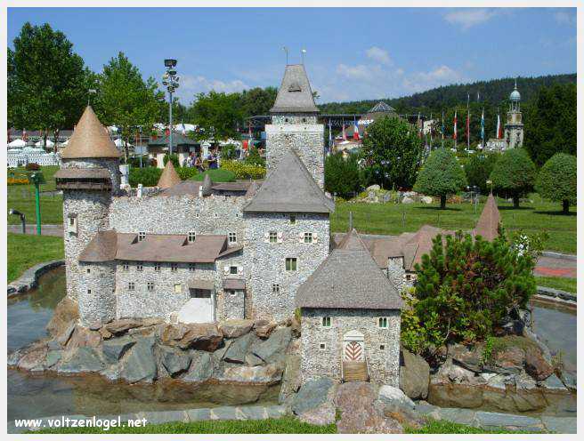 Découvrez la magie de Minimundus à Klagenfurt, une immersion miniature dans le monde.