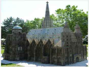 Klagenfurt Monuments Miniatures. Le Stephansdom, la cathédrale Saint-Etienne