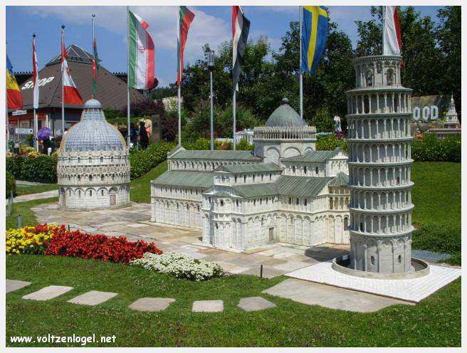 Klagenfurt Monuments Miniatures. La célèbre Place des Miracles de Pise