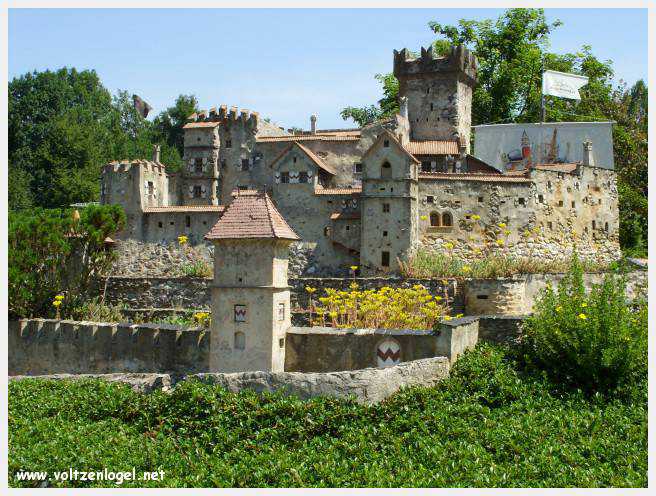 Klagenfurt Monuments Miniatures. Le château Churburg au Tyrol du Sud à Schluderns