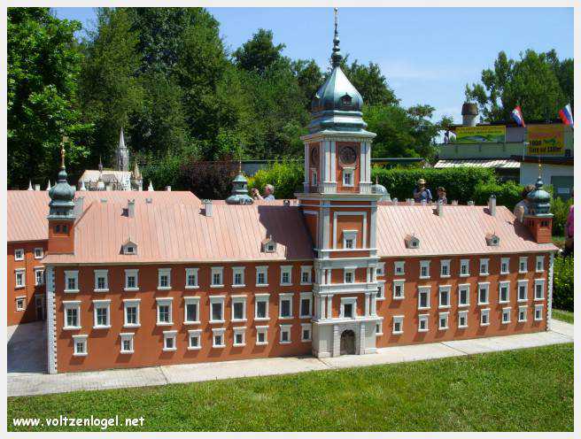 Klagenfurt Monuments Miniatures. Le château Royal de Warschau en Pologne
