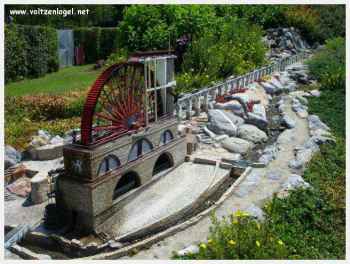 Klagenfurt Monuments Miniatures. La grande roue de Laxey, la Lady Isabella