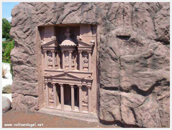 Klagenfurt Monuments Miniatures. La Maison des Trésors à Petra en Jordanie