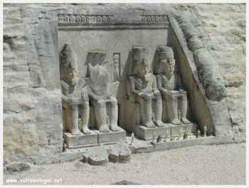 Klagenfurt Monuments Miniatures. Les temples d'Abou Simbel en Egypte