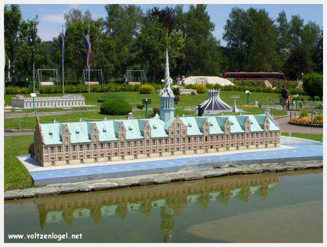 Découvrez Klagenfurt : attractions uniques, nature luxuriante et culture immersive.