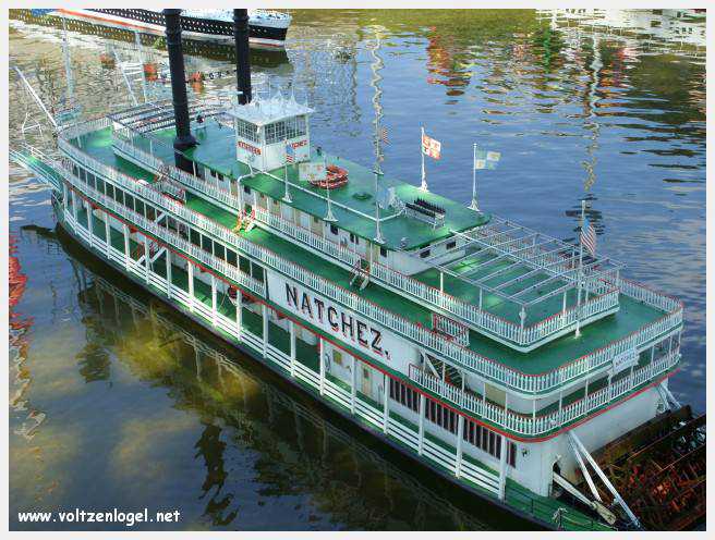 Découvrez Klagenfurt : attractions uniques, nature luxuriante et culture immersive.