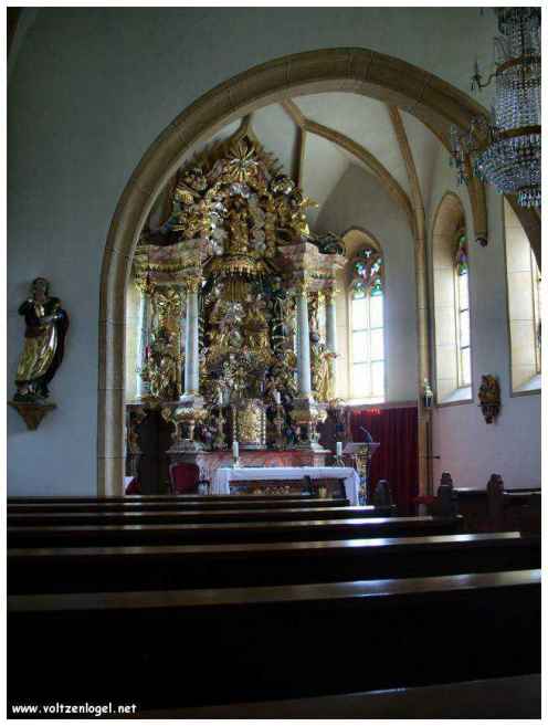 Vue panoramique du lac Wörthersee, une oasis naturelle au cœur de Reifnitz.