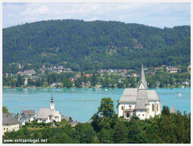 Vue panoramique du lac Wörthersee, une oasis naturelle au cœur de Reifnitz.