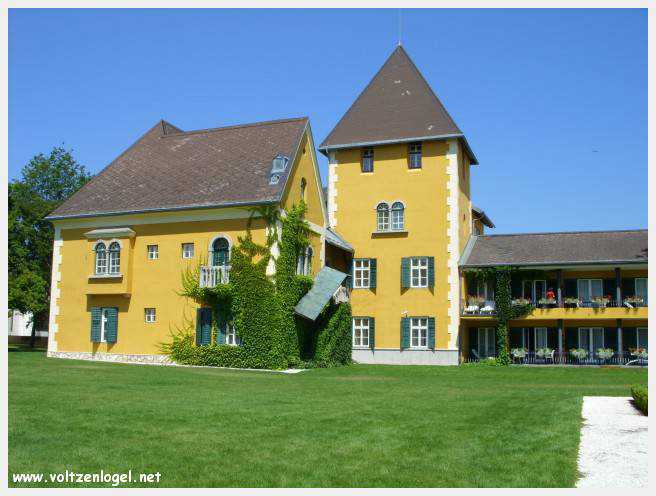 Château Velden A Capella Hotel, symbole de l'élégance au bord du lac