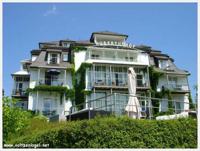 Château Velden A Capella Hotel, symbole de l'élégance au bord du lac