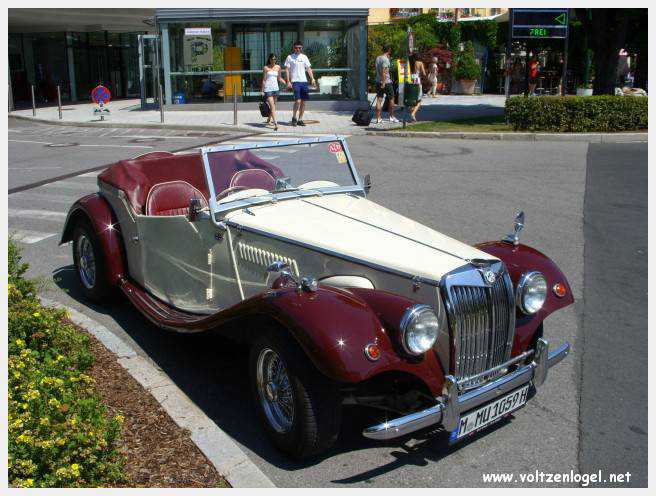 Vue panoramique sur le lac de Woerth, symbole de la beauté naturelle du Wörthersee.
