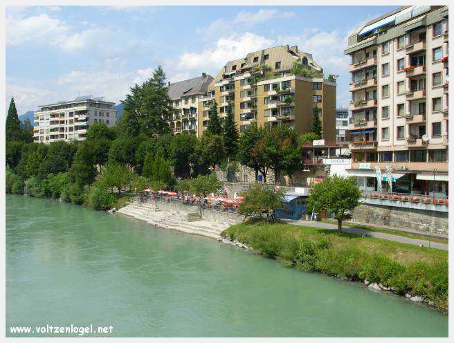 Faak am See Carinthie. Les sites touristiques de Villach, fleuve traverse la ville