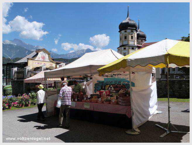 Randonnée de Mieming au Monastère de Stams à travers paysages alpins pittoresques