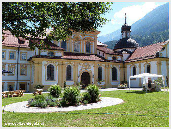 Randonnée de Mieming au Monastère de Stams à travers paysages alpins pittoresques