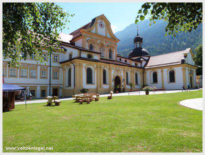 Randonnée de Mieming au Monastère de Stams à travers paysages alpins pittoresques